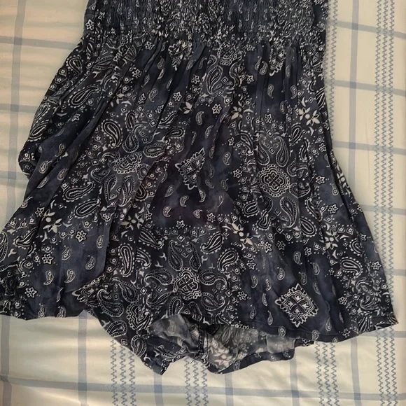 Blue Paisley Cut-Out Romper - Picture 8 of 11